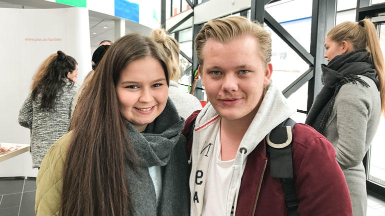 Mina Degan og Morgan Olai er førsteårs-studenter i Drammen, men har allerede jobb i sikte. Foto