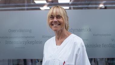 Edda Johansen er fagkoordinator og selv intensivsykepleier