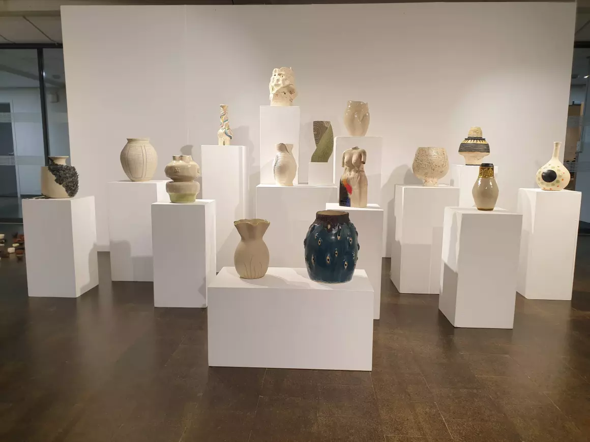 Studentutstilling leire