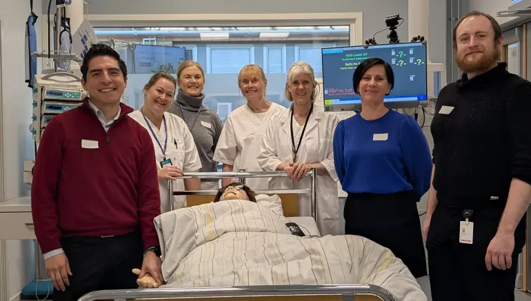 Prosjektet gjennomføres i et samarbeid mellom studenter, fagansatte og teknikere. Her er hele teamet. Hele forskningsteamet ved simsenteret