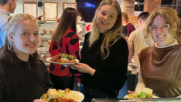 Feiring av frivillige studenter på campus Vestfold 