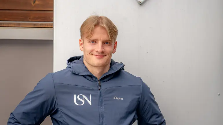 Arvid Laurin Naujoks utenfor Samtun