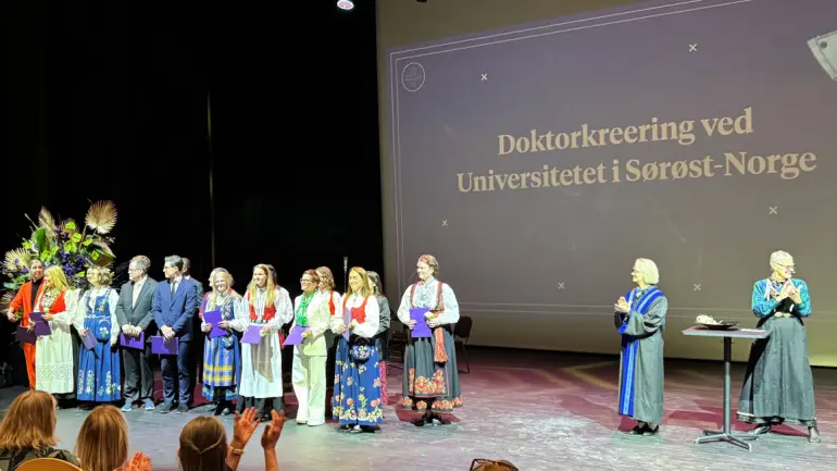Fra kreeringsseremonien av doktorander USN 2026
