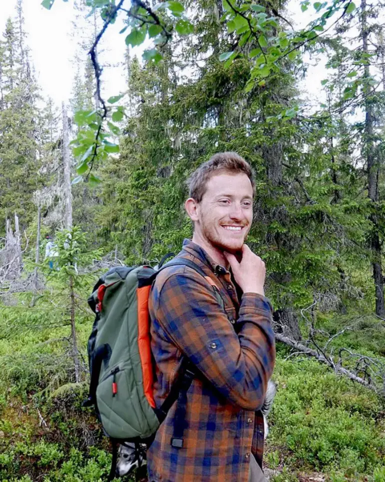Rick Willem Heeres har forsket på bjørnens sosiale liv. – Jo mer vi lærer om bjørnens sosiale liv, jo bedre kan vi ivareta den, sier han. Foto: Johanna Heeres Rick Willem Heeres har forsket på bjørnens sosiale liv. – Jo mer vi lærer om bjørnens sosiale liv, jo bedre kan vi ivareta den, sier han. Foto: Johanna Heeres