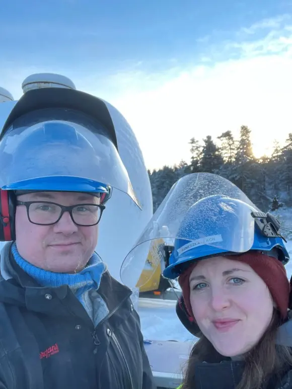 Forskerne André Gaathaug og Agnieszka Lach tester hvordan utilsiktede utslipp av hydrogen spres i parkeringshus. (Foto: Privat) Forskerne André Gaathaug og Agnieszka Lach tester hvordan utilsiktede utslipp av hydrogen spres i parkeringshus. (Foto: Privat)