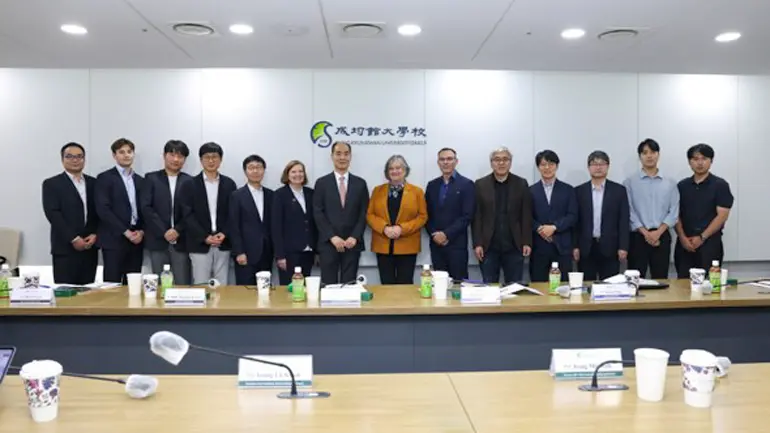 Group photo of researchers and staff