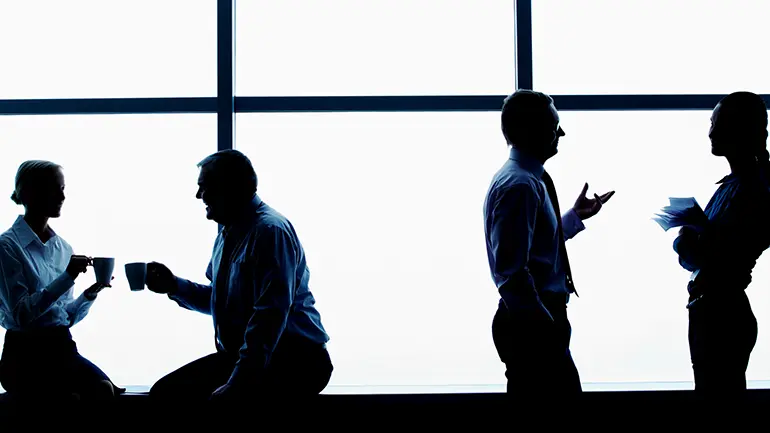 mennesker i dialog. foto