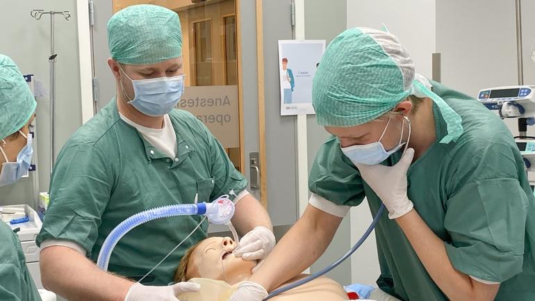 Studenter som studerer master i anestesisykepleie